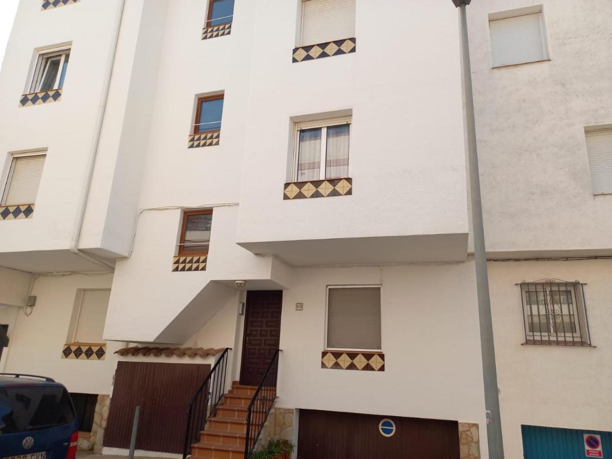 Estudi Amb Vistes Al Canal Apartment Empuriabrava Ngoại thất bức ảnh